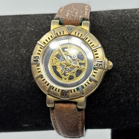 Vintage Gold LA Express Watch - Picture 1 of 4